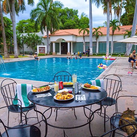 Inhouse Select Hacienda Tres Rios Hotel Culiacan Ngoại thất bức ảnh