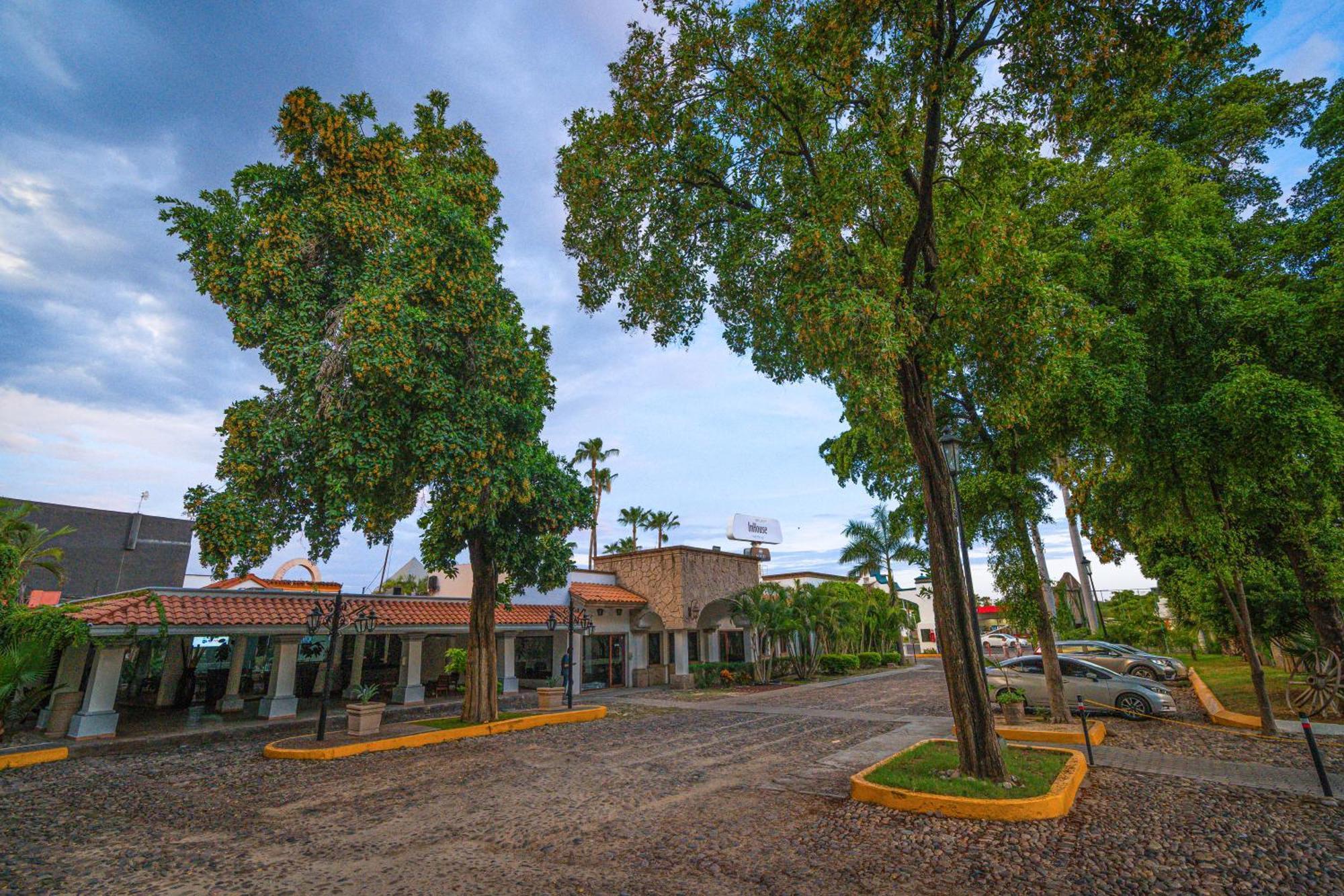 Inhouse Select Hacienda Tres Rios Hotel Culiacan Ngoại thất bức ảnh