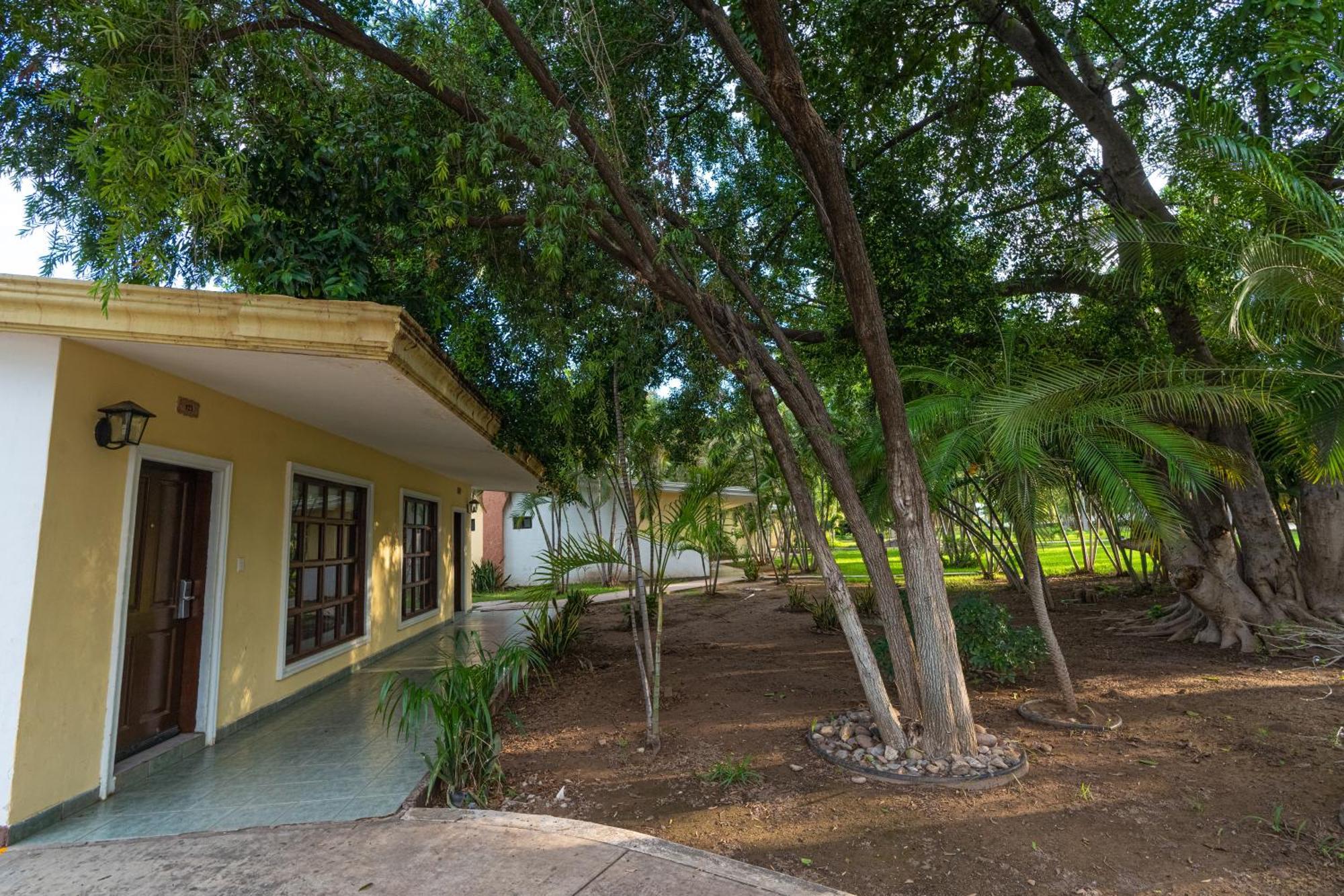 Inhouse Select Hacienda Tres Rios Hotel Culiacan Ngoại thất bức ảnh