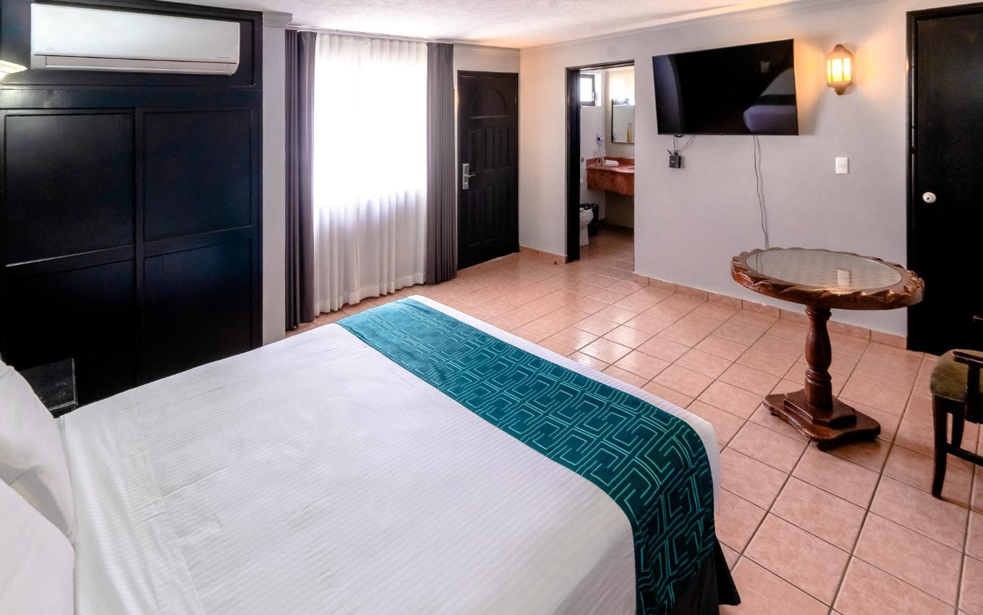 Inhouse Select Hacienda Tres Rios Hotel Culiacan Ngoại thất bức ảnh